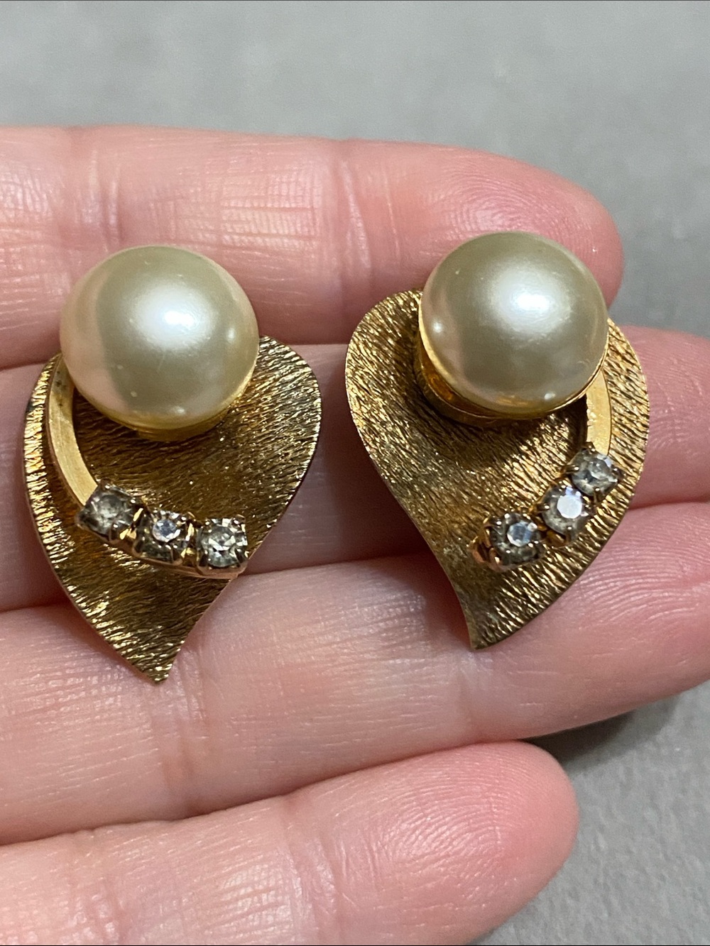 VTG Gold Pearl Leaf Earrings with Crystal Accents